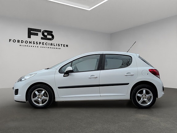 Peugeot 207 8 of 29