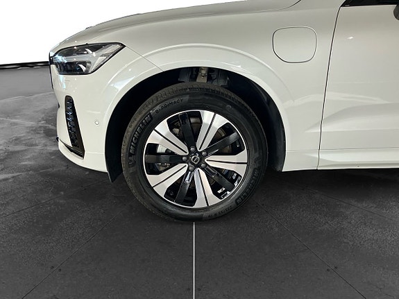 Volvo XC60 10 of 15