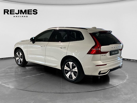 Volvo XC60 3 of 15