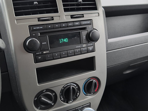 Jeep Patriot 22 of 30