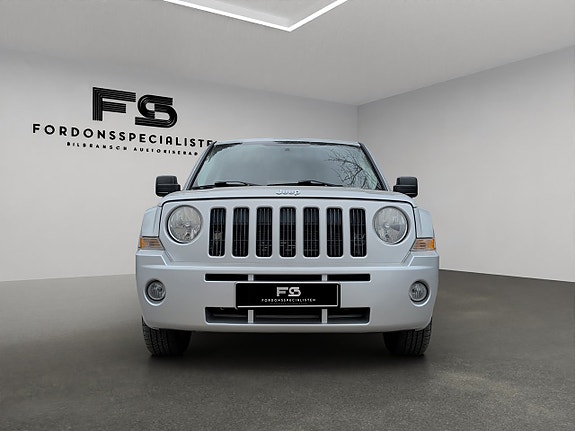 Jeep Patriot 10 of 30