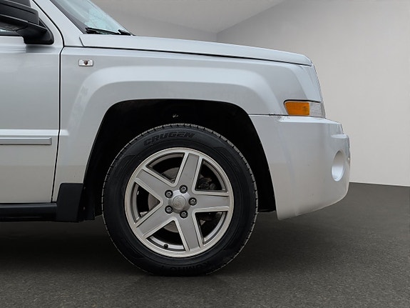 Jeep Patriot 28 of 30