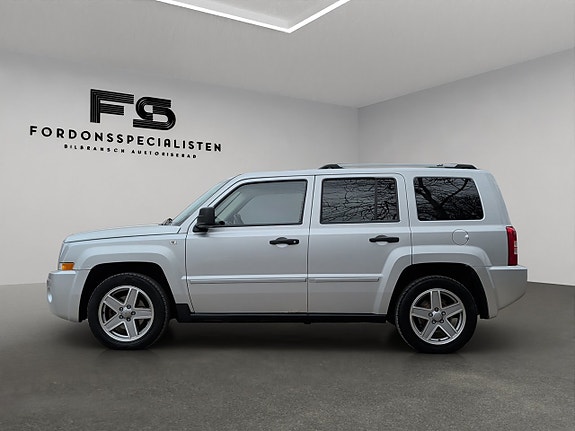 Jeep Patriot 8 of 30