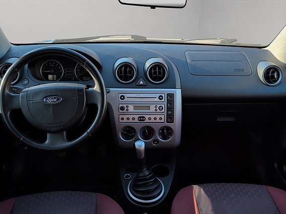 Ford Fiesta 15 of 29