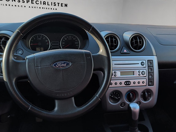 Ford Fiesta 20 of 29