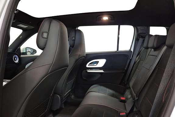 Mercedes-Benz GLB250+ 10 of 13