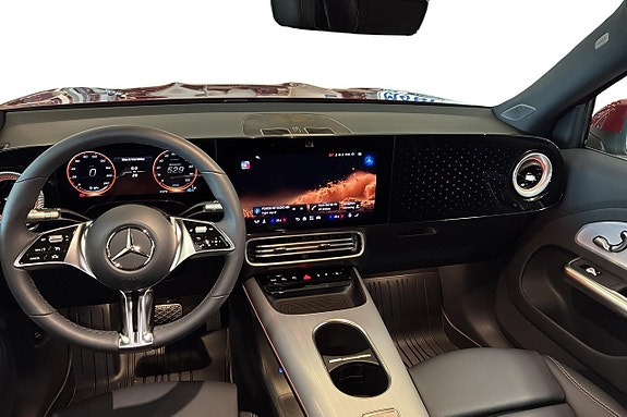 Mercedes-Benz GLB350 7 of 13