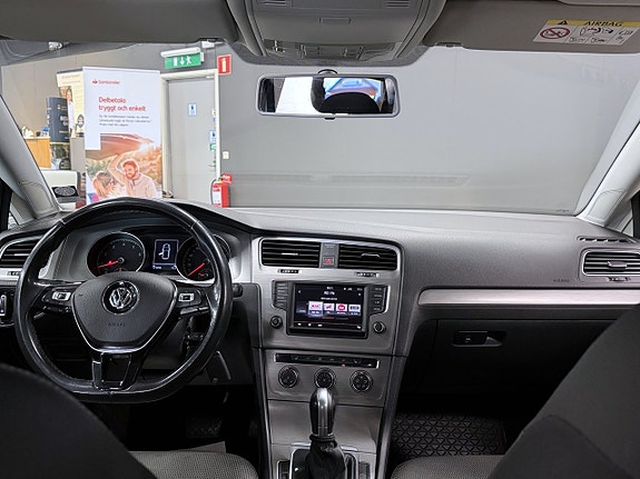 Volkswagen Golf VII 5 of 10