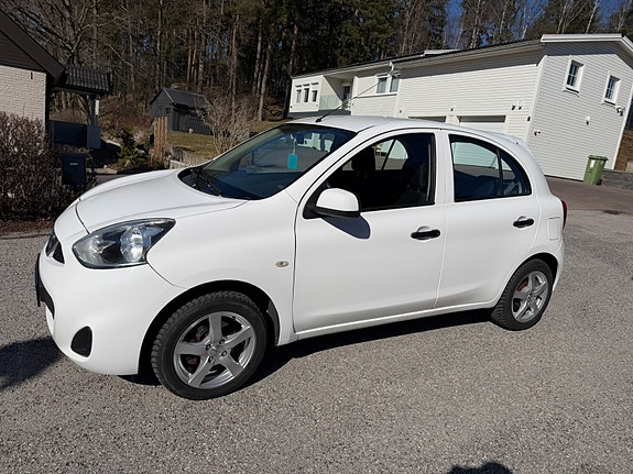Nissan Micra 2 of 5