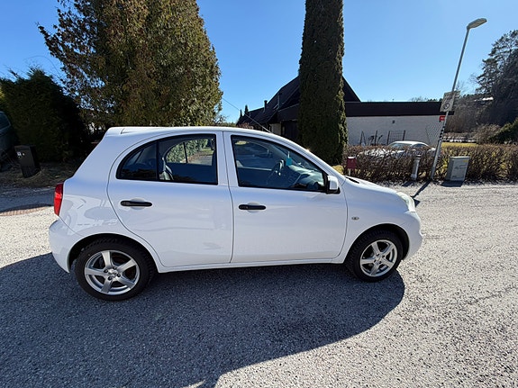 Nissan Micra 3 of 5