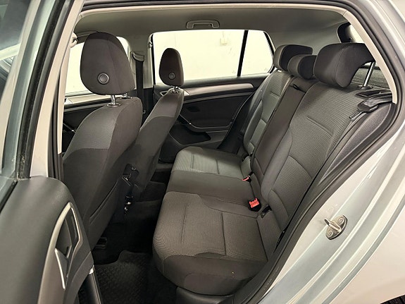 Volkswagen Golf-Serie 12 of 27