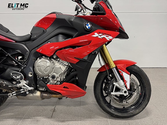 BMW Motorrad S 1000 XR Dynamic Leo Vince 5 of 17