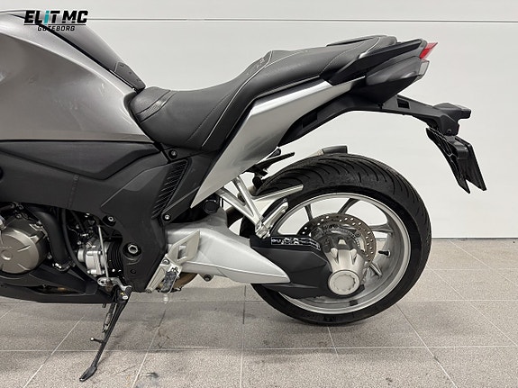 Honda Powersports VFR1200F | Akrapovic | Låga Mil | Nybesiktad 14 of 19
