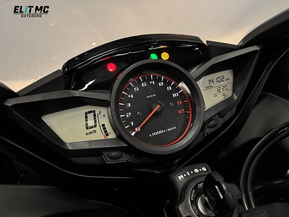 Honda Powersports VFR1200F | Akrapovic | Låga Mil | Nybesiktad 19 of 19
