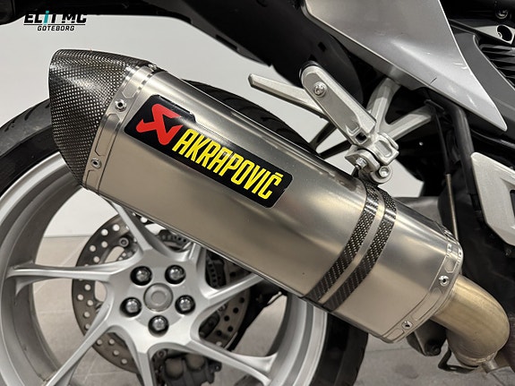 Honda Powersports VFR1200F | Akrapovic | Låga Mil | Nybesiktad 7 of 19