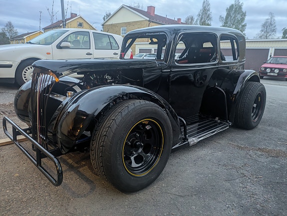 Chevrolet 1930 4 of 5