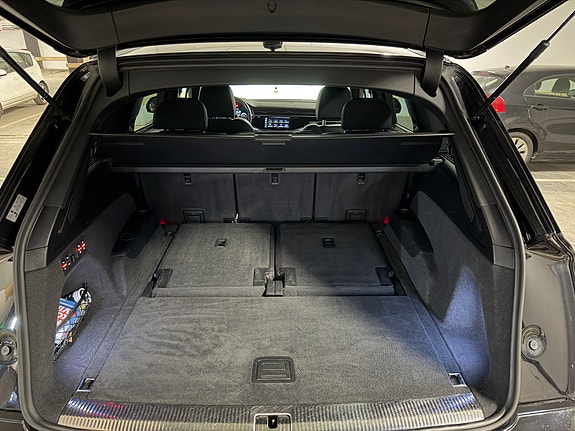 Audi SQ7 9 of 19