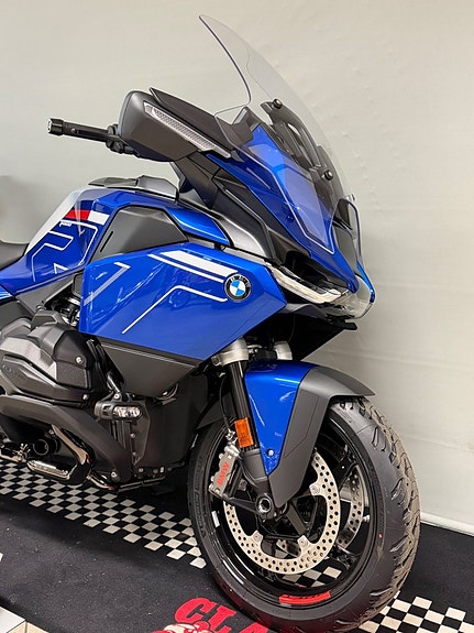 BMW R 1300 RT Auto 4 of 5