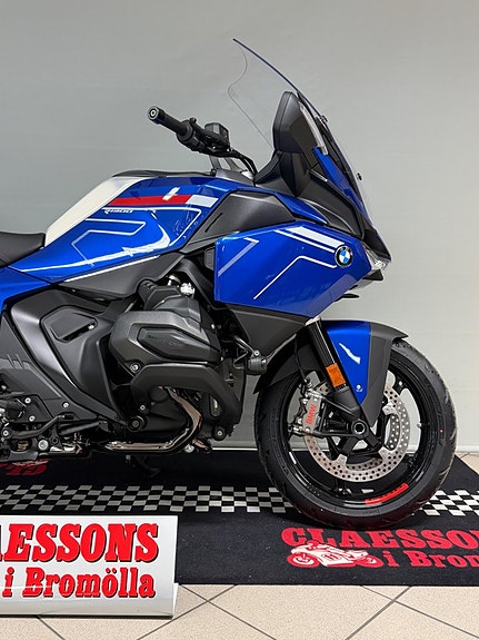 BMW R 1300 RT Auto 2 of 5