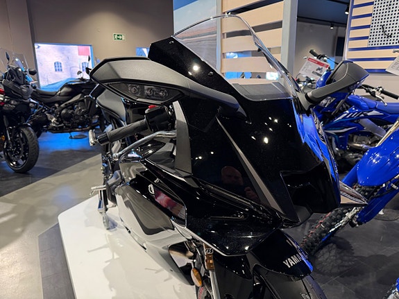 Yamaha R9  2026 Kampanj 3,45% / Räntefritt 3 of 6