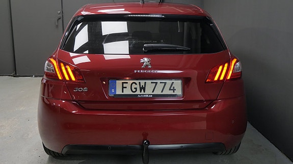 Peugeot 308 8 of 25