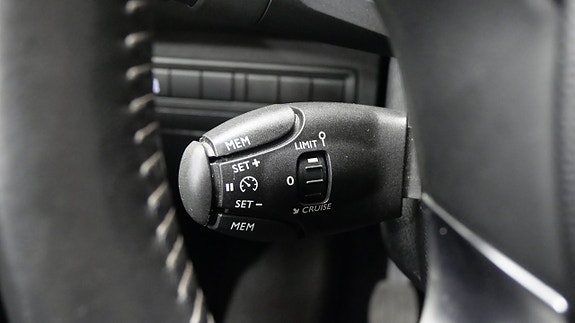 Peugeot 308 23 of 25