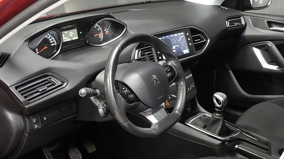 Peugeot 308 15 of 25