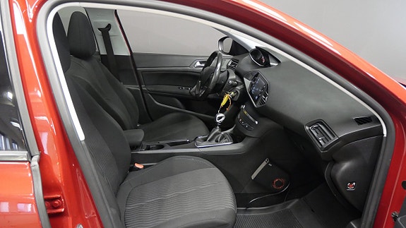 Peugeot 308 10 of 25