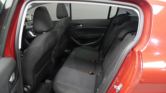 Peugeot 308 16 of 25