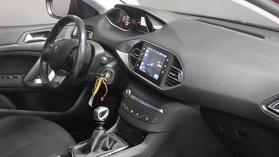 Peugeot 308 11 of 25