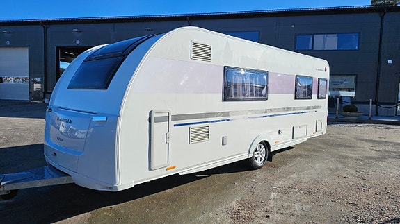 Adria ADORA 613HT Långbäddar / frontkök