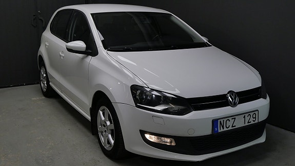 Volkswagen Polo 2 of 5