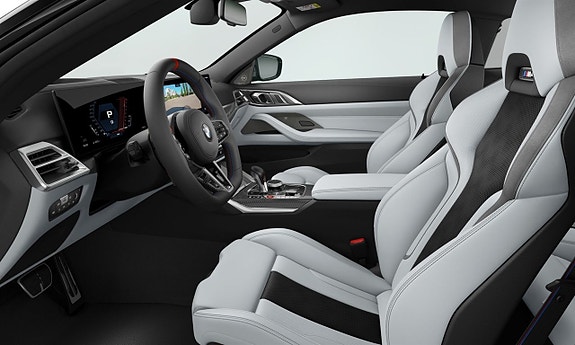 BMW M4 2 of 5