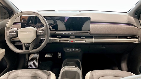 Kia EV3 4 of 5