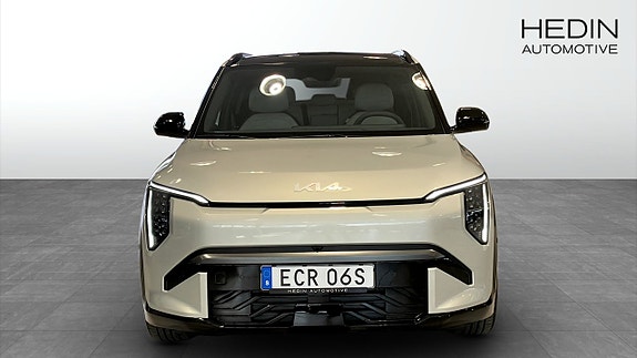 Kia EV3 8 of 9