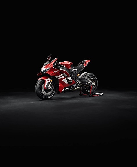 Ducati Superleggera V4 Centenario 2 of 5