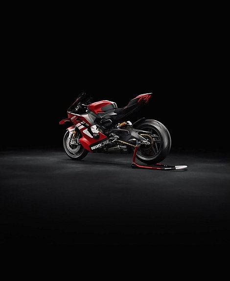 Ducati Superleggera V4 Centenario 4 of 5