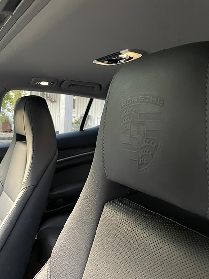 Porsche Panamera S 4 of 5