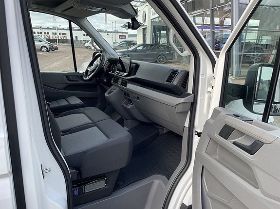 Volkswagen Crafter 7 of 10