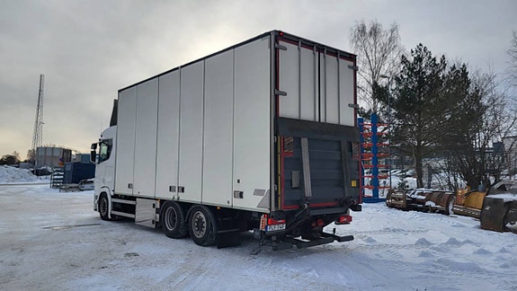Scania R520 6x2*4 kylbil 2 of 6