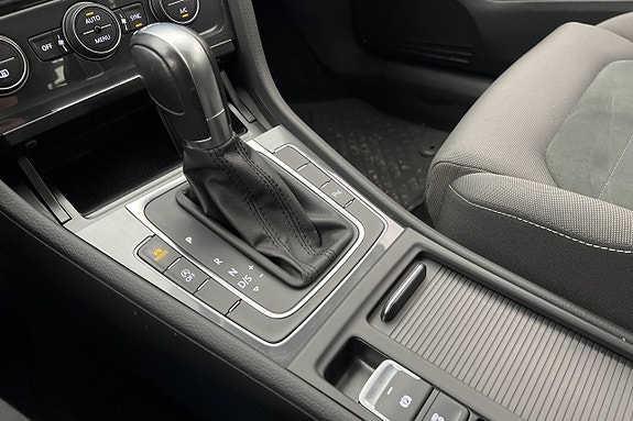 Volkswagen Golf Alltrack 22 of 25