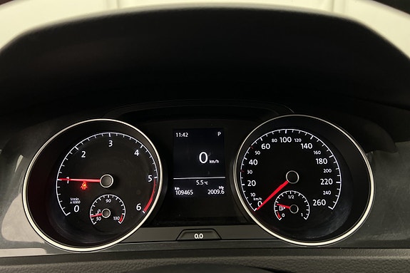 Volkswagen Golf Alltrack 16 of 25