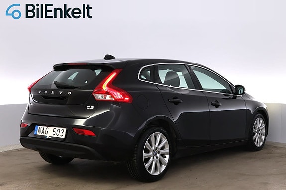 Volvo V40 3 of 24