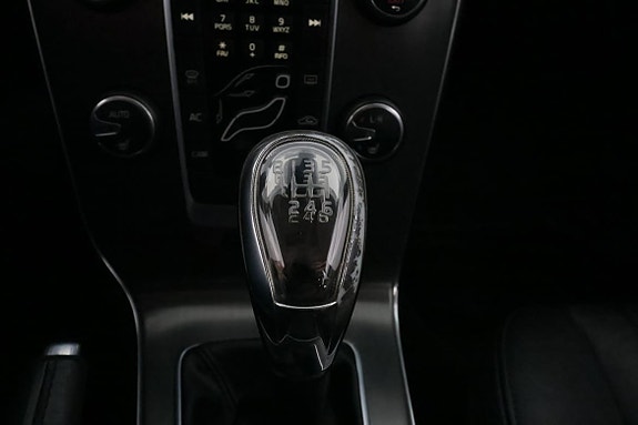 Volvo V40 16 of 24