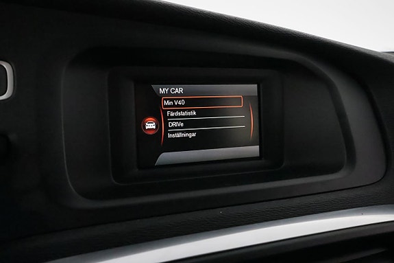 Volvo V40 19 of 24