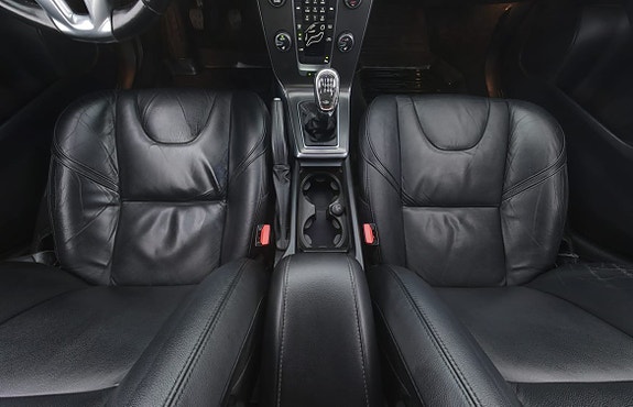 Volvo V40 15 of 24