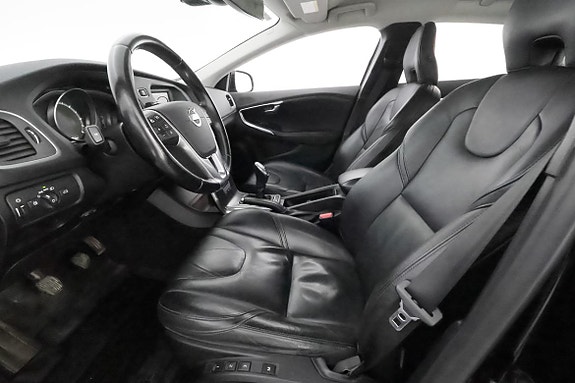 Volvo V40 9 of 24