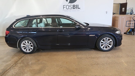 BMW 520d 3 of 5