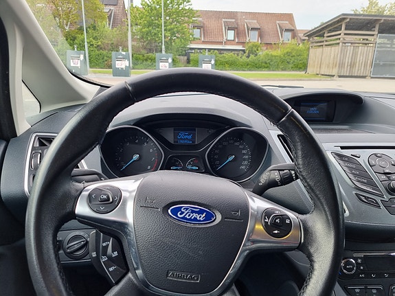 Ford Grand C-MAX 2 of 5