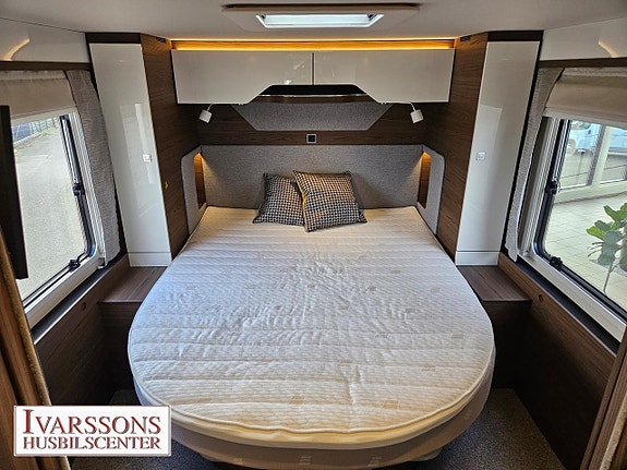 Hymer B 890 ML / Queensbed / Hyd-stödben / Mercedes / Automat / Alde 16 of 27